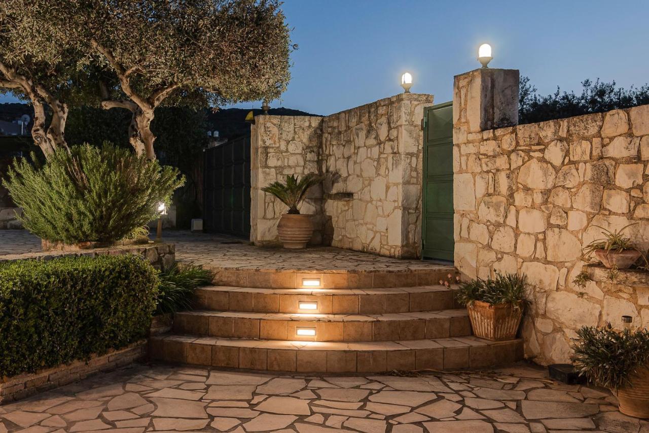 Antonia Blue Villa Mourniaí Exteriér fotografie